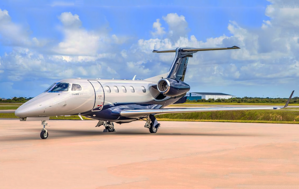 Embraer Phenom 300