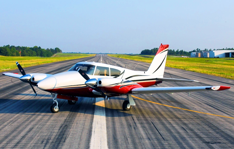 Piper Twin Comanche