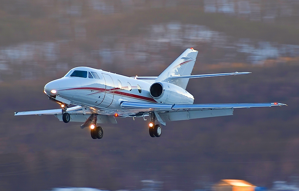 Dassault Falcon 10
