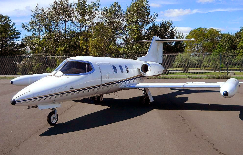 Learjet 24D