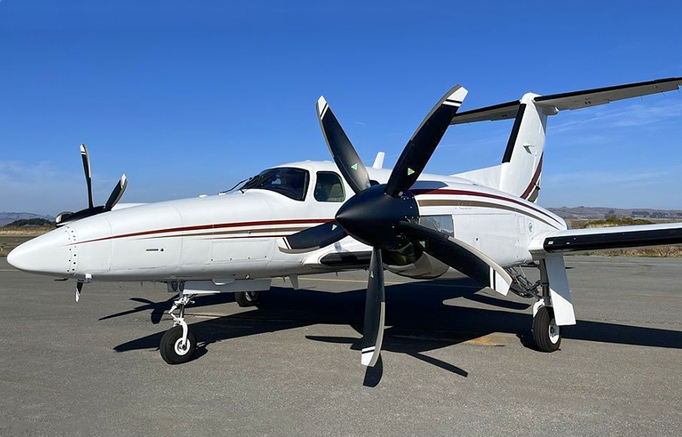 Piper Cheyenne 400 LS with MT-Propellers