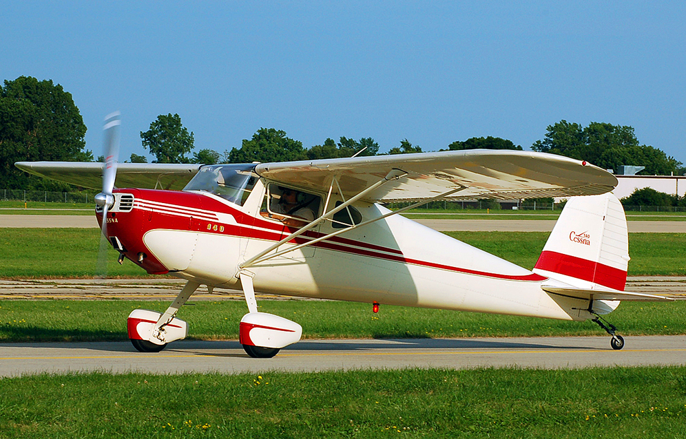 Cessna 140